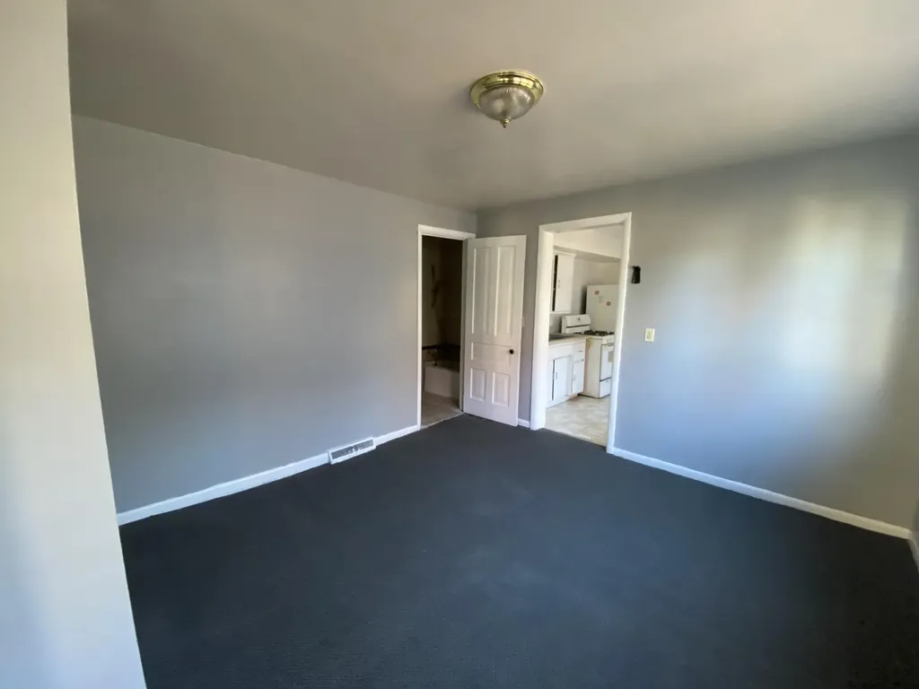 529 Wheaton Avenue Kalamazoo City MI 49008