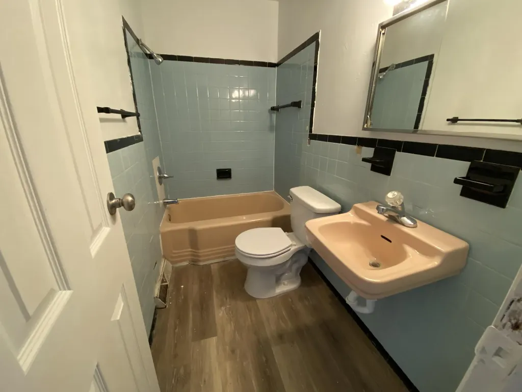 529 Wheaton Avenue Kalamazoo City MI 49008