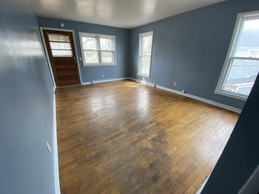529 Wheaton Avenue Kalamazoo City MI 49008