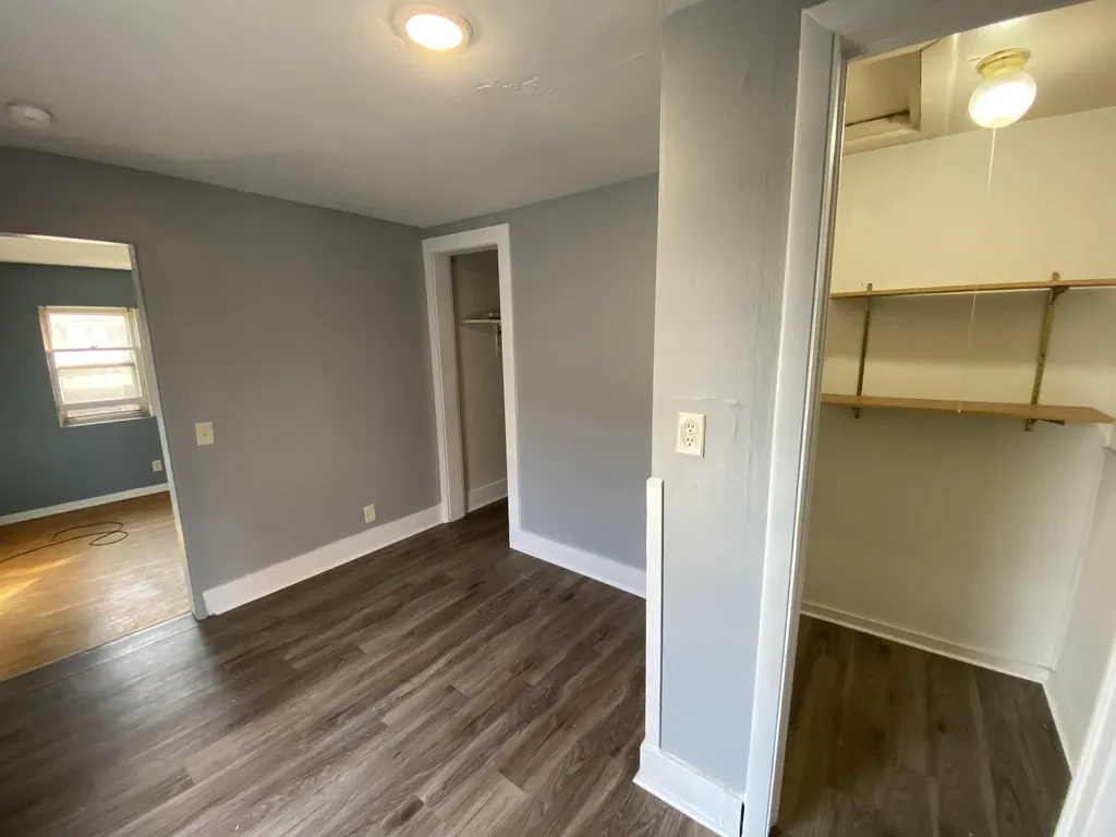 529 Wheaton Avenue Kalamazoo City MI 49008