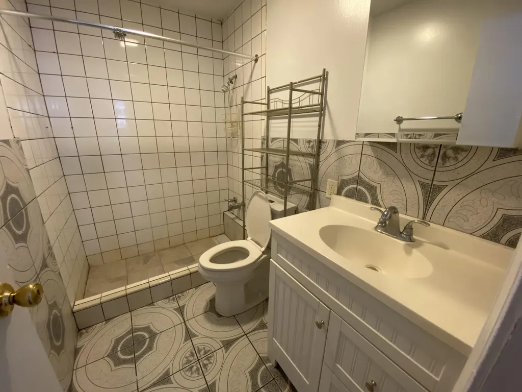 529 Wheaton Avenue Kalamazoo City MI 49008