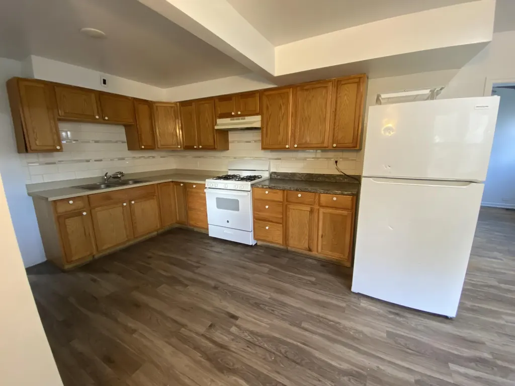 529 Wheaton Avenue Kalamazoo City MI 49008