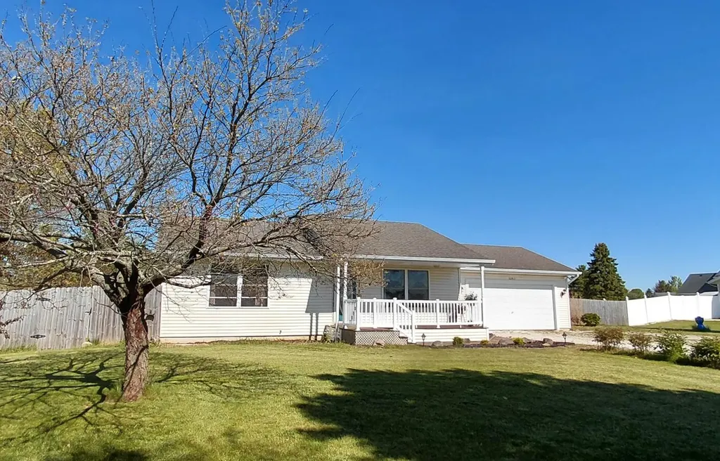 52821 County Road 657 Antwerp Township MI 49079