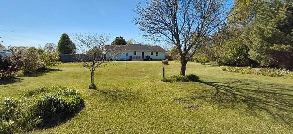52821 County Road 657 Antwerp Township MI 49079