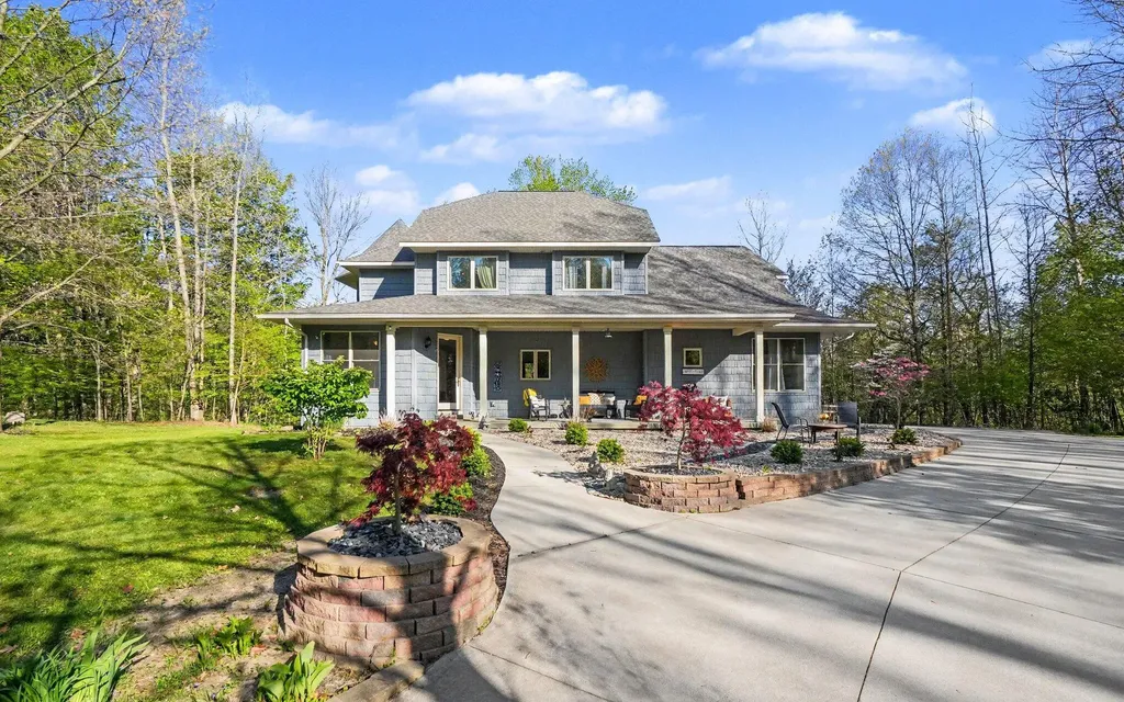 14888 County Road 687 Geneva Township MI 49090