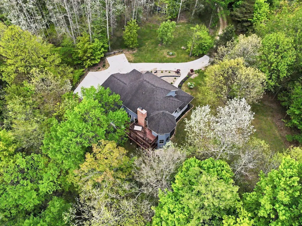 14888 County Road 687 Geneva Township MI 49090