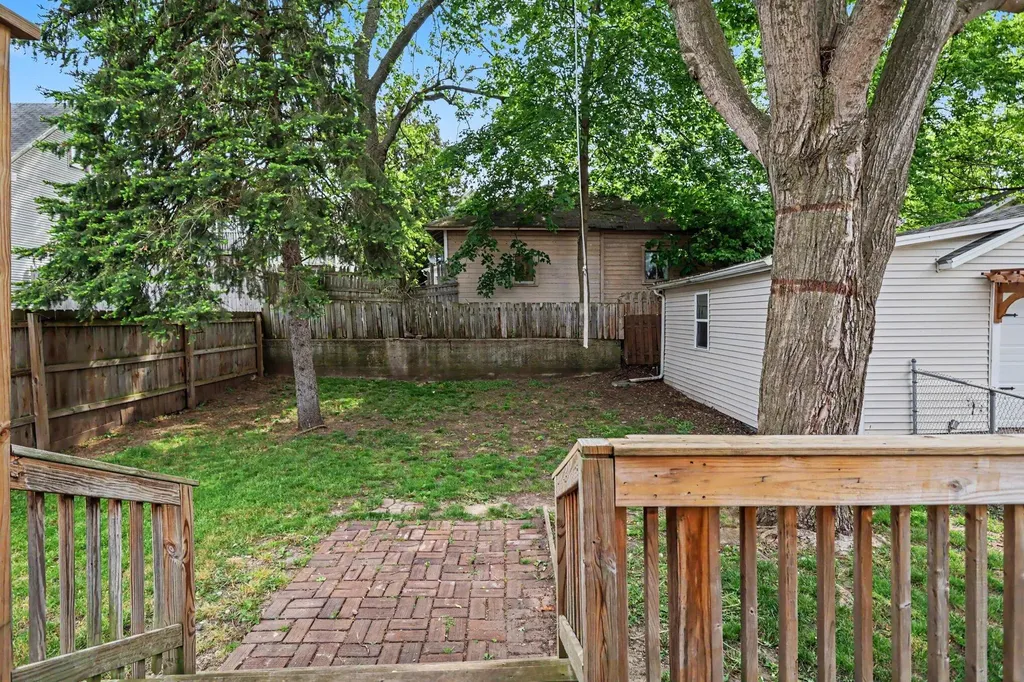 42 Mckinley Avenue N Battle Creek City MI 49017