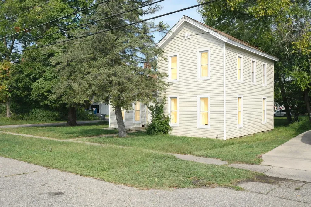 501 E Paw Paw Street Paw Paw Village MI 49079