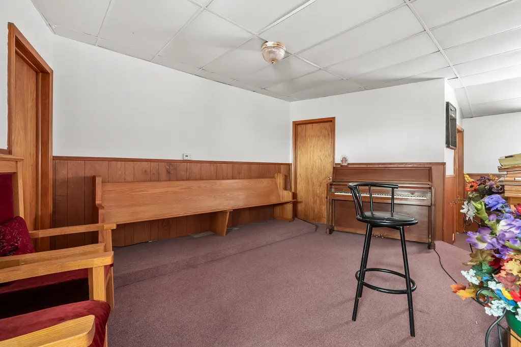 713 Chicago Avenue Kalamazoo Charter Township MI 49048