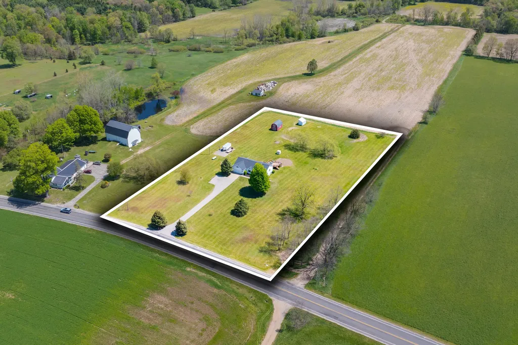3565 4th Street Wayland Township MI 49348