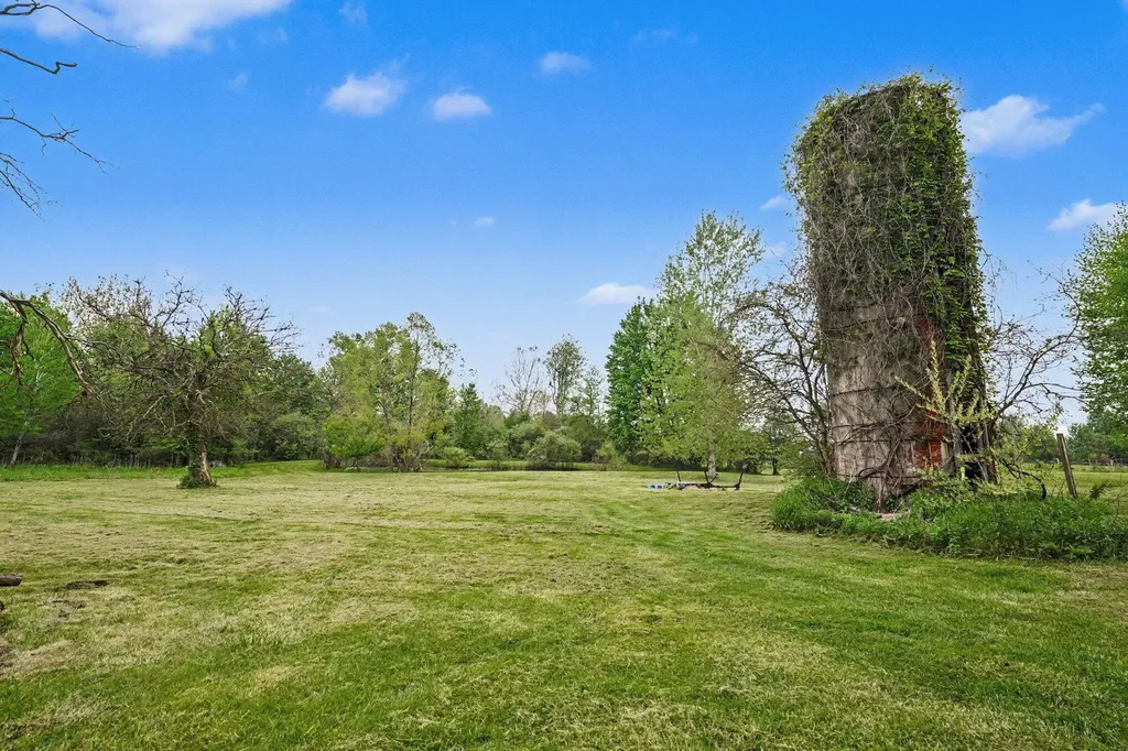 38753 Fisk Lake Road Waverly Township MI 49079