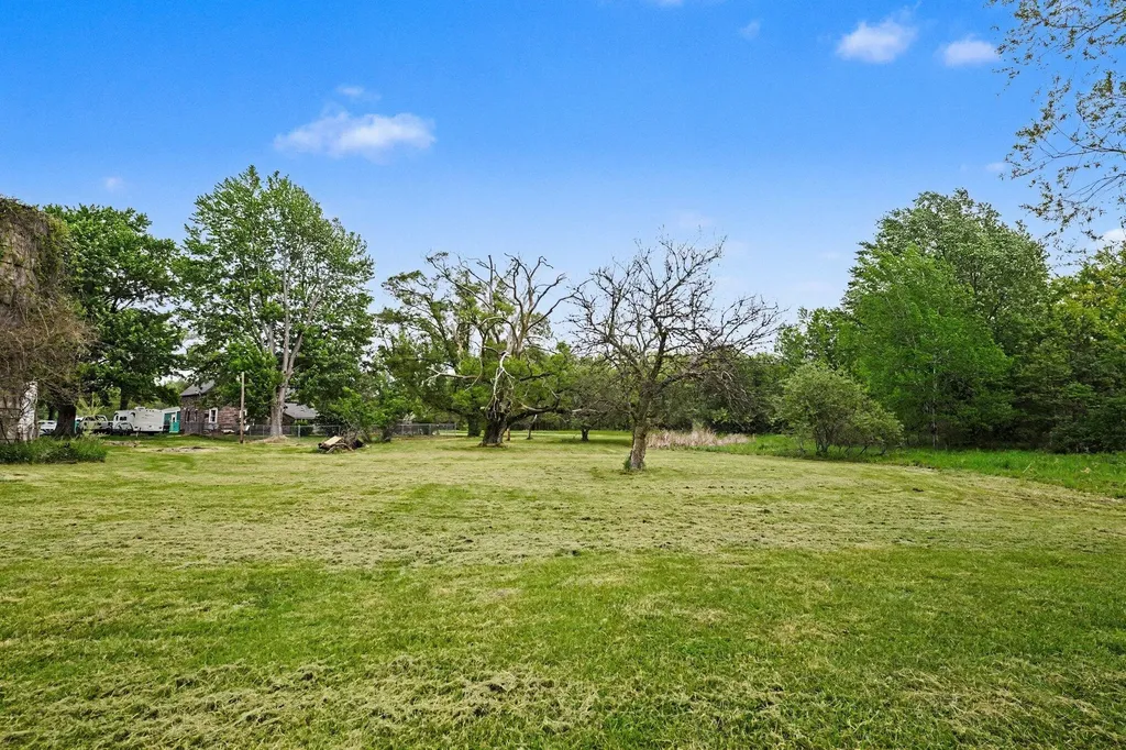 38753 Fisk Lake Road Waverly Township MI 49079