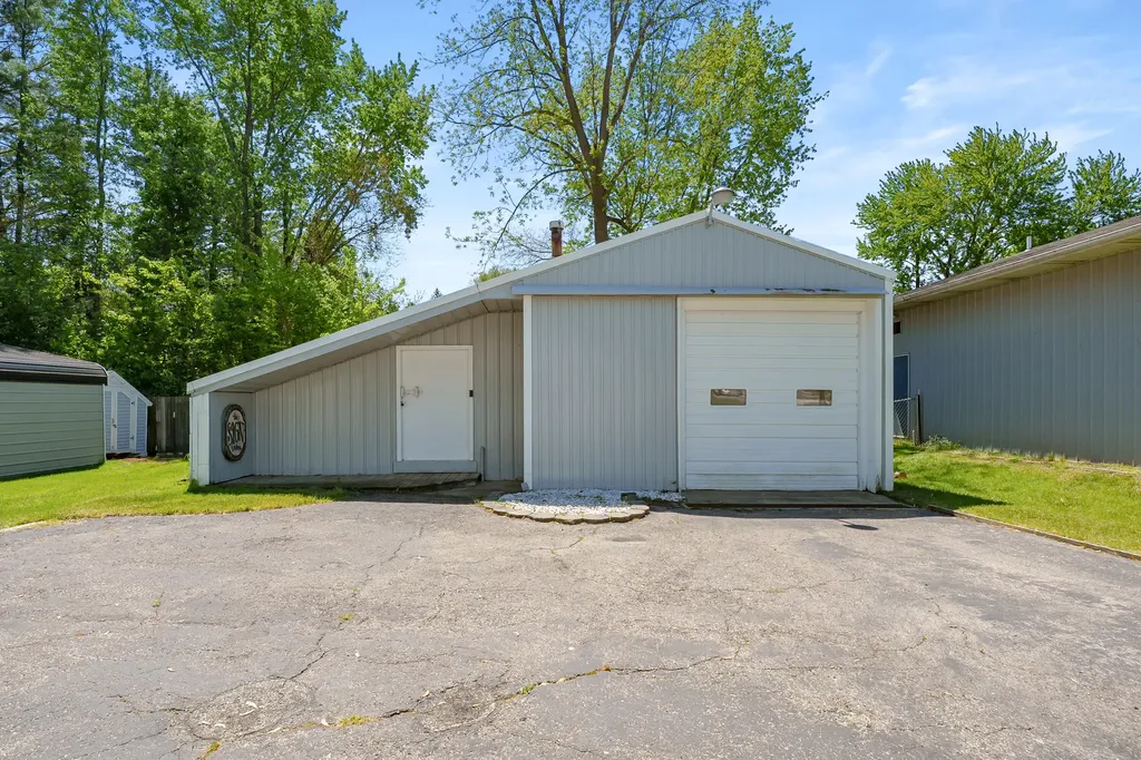 3312 Lake Street Kalamazoo Charter Township MI 49048