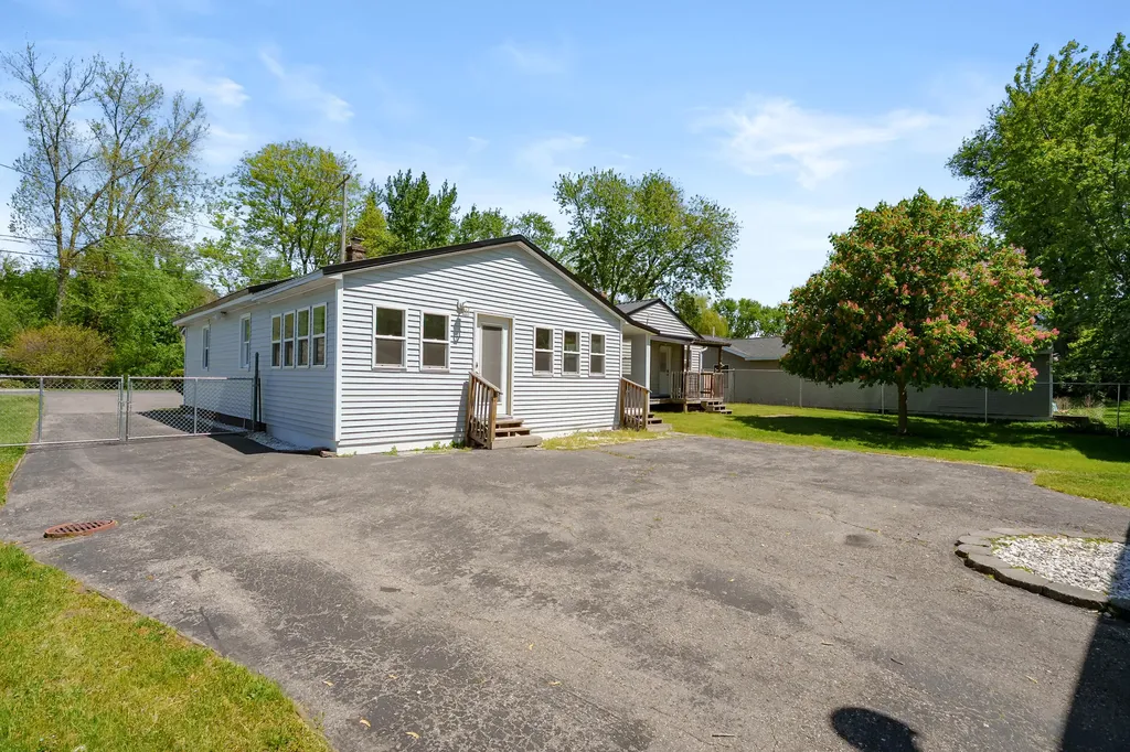 3312 Lake Street Kalamazoo Charter Township MI 49048