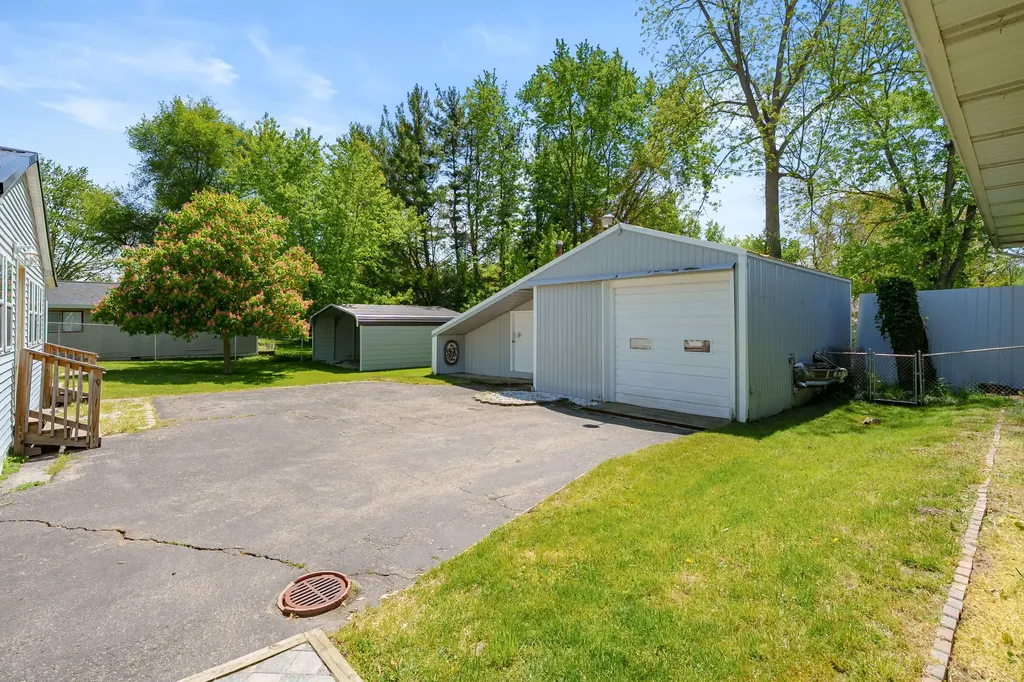3312 Lake Street Kalamazoo Charter Township MI 49048