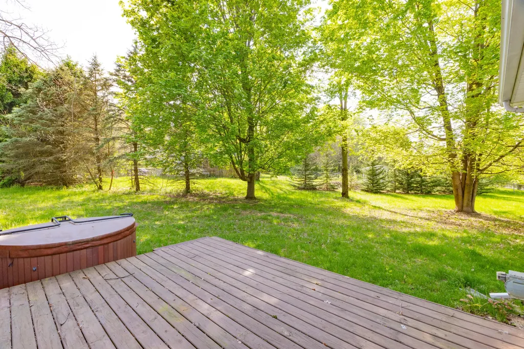 24260 Beacon Hill Terrace Almena Township MI 49071