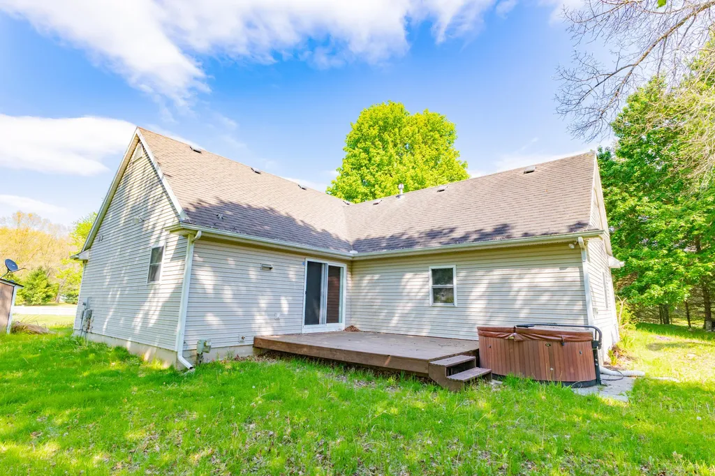 24260 Beacon Hill Terrace Almena Township MI 49071