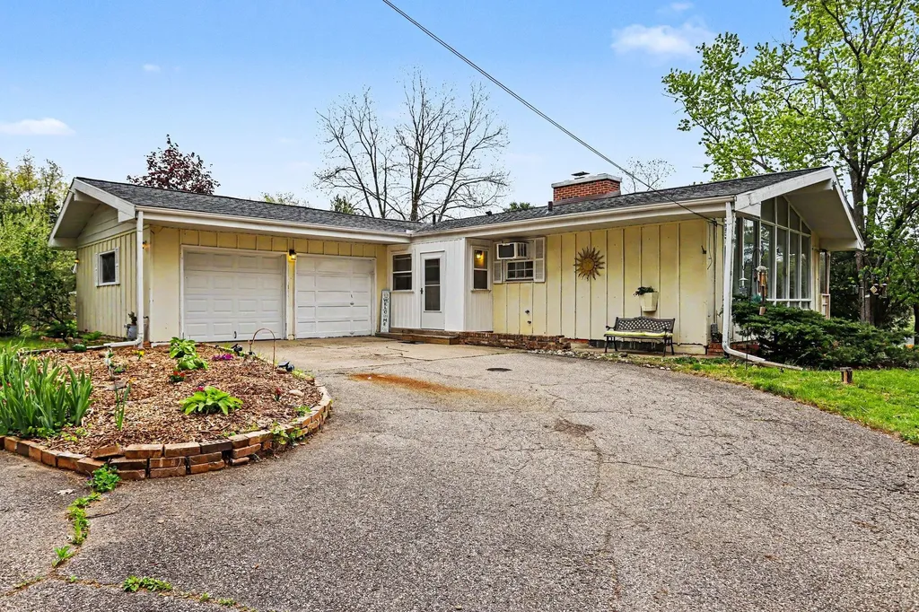 21308 Waubascon Road Bedford Charter Township MI 49017