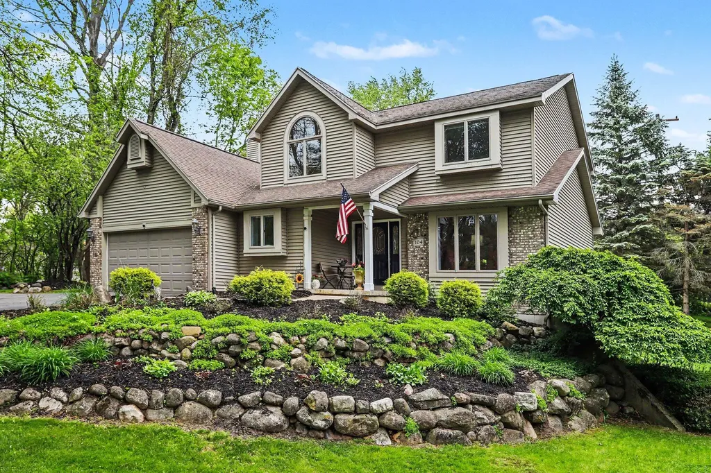 104 Briars Farm Lane Pennfield Charter Township MI 49017