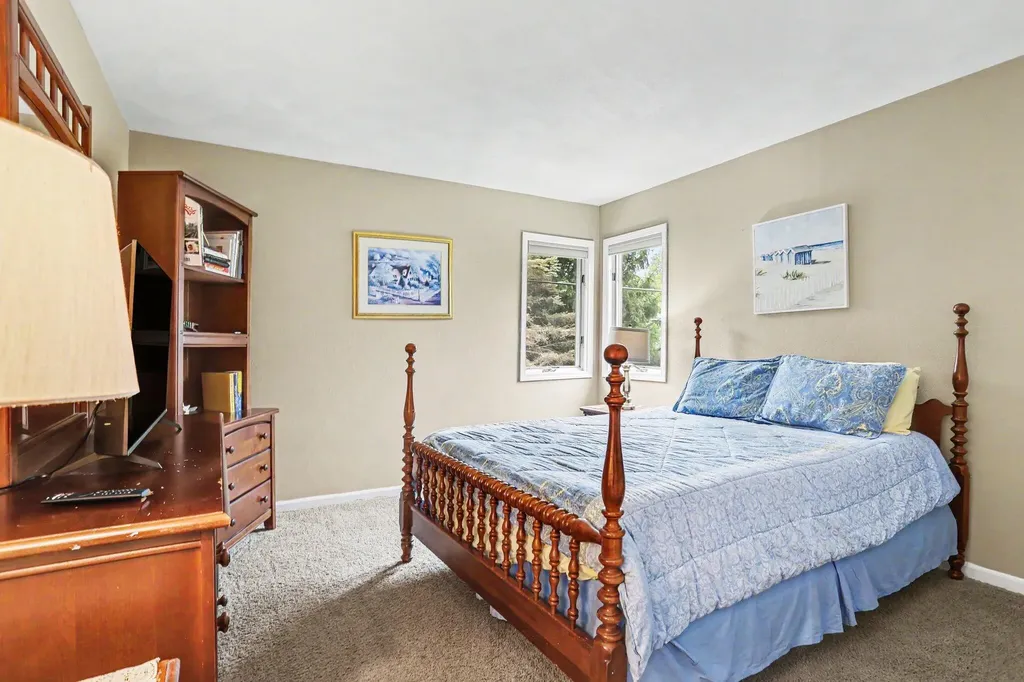 104 Briars Farm Lane Pennfield Charter Township MI 49017