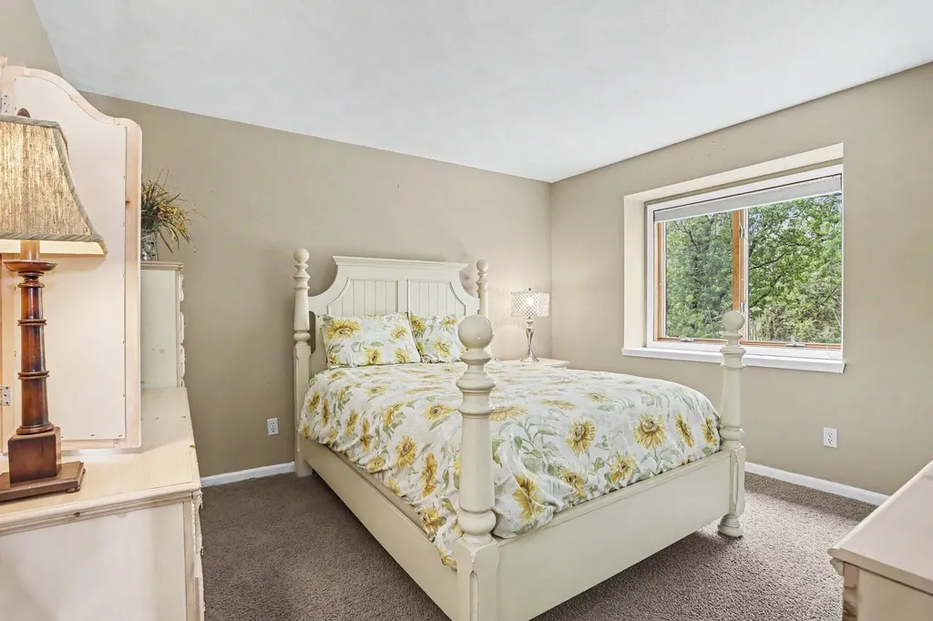 104 Briars Farm Lane Pennfield Charter Township MI 49017
