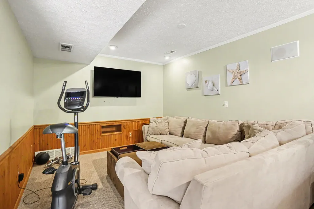 104 Briars Farm Lane Pennfield Charter Township MI 49017