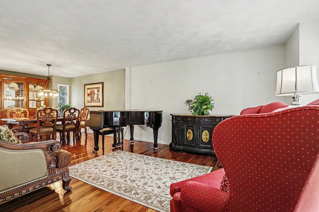 104 Briars Farm Lane Pennfield Charter Township MI 49017