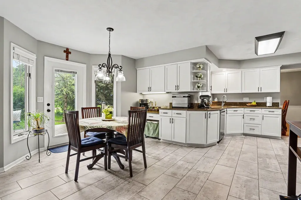 104 Briars Farm Lane Pennfield Charter Township MI 49017