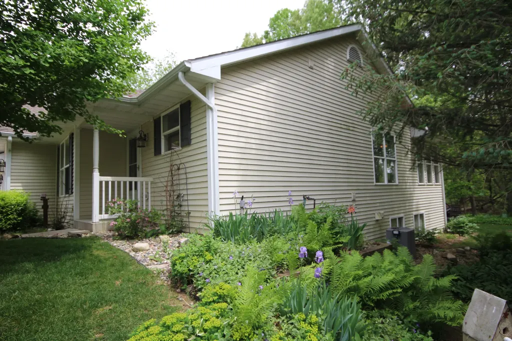 9671 Palmetto Court Portage City MI 49002