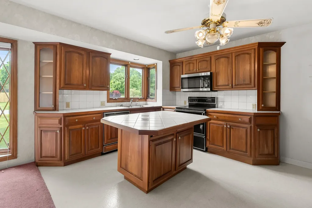 1015 Chippewa Street Georgetown Charter Township MI 49428