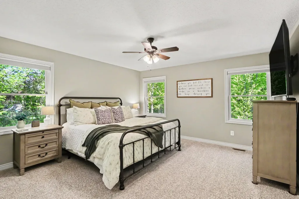 11299 E De Avenue Ross Township MI 49083