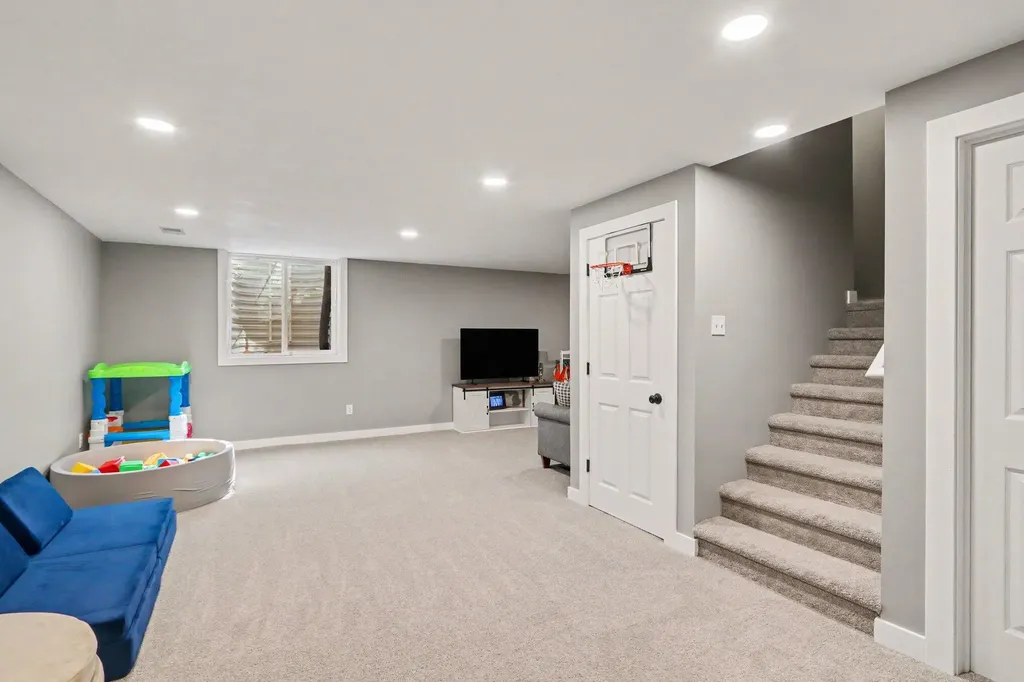 11299 E De Avenue Ross Township MI 49083