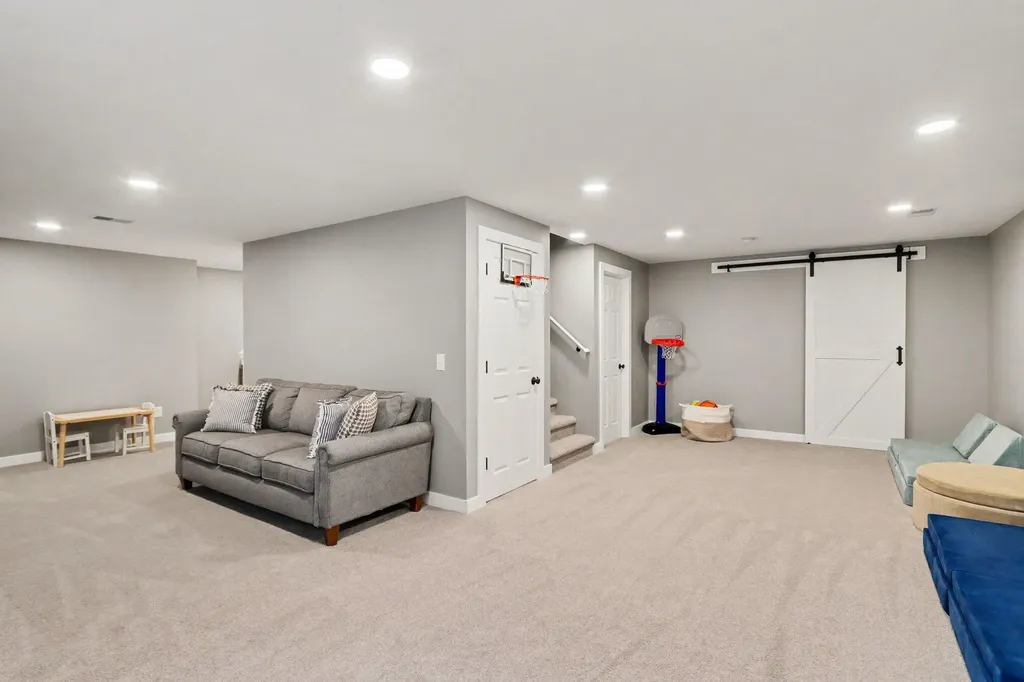 11299 E De Avenue Ross Township MI 49083