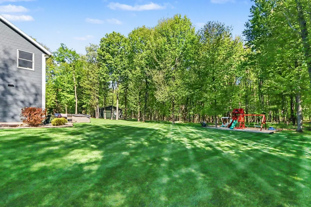 11299 E De Avenue Ross Township MI 49083