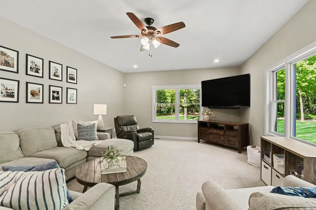 11299 E De Avenue Ross Township MI 49083