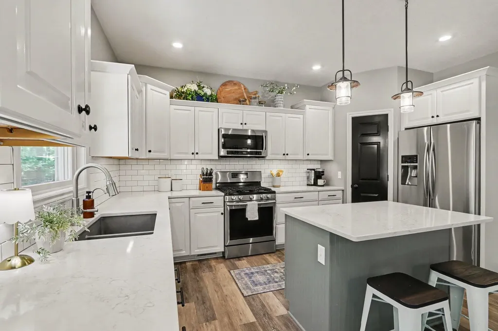 11299 E De Avenue Ross Township MI 49083