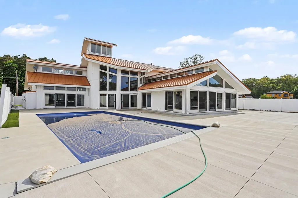1046 N Eagle Lake Drive Texas Charter Township MI 49009