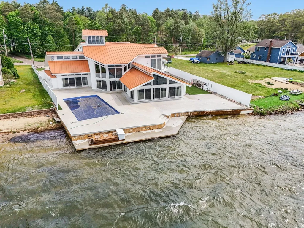 1046 N Eagle Lake Drive Texas Charter Township MI 49009