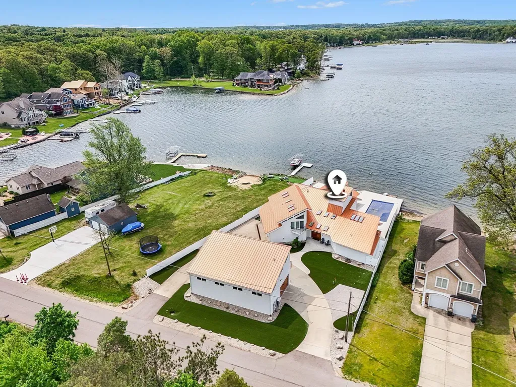 1046 N Eagle Lake Drive Texas Charter Township MI 49009