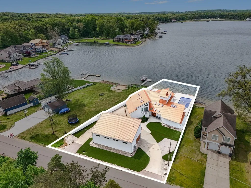 1046 N Eagle Lake Drive Texas Charter Township MI 49009