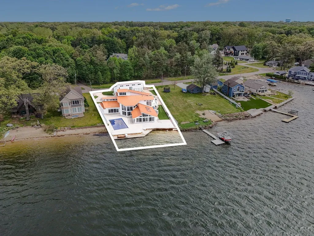1046 N Eagle Lake Drive Texas Charter Township MI 49009