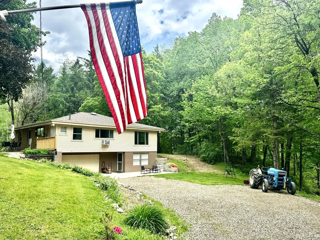 41341 Co Road 665 Waverly Township MI 49079