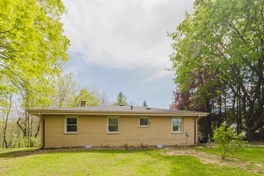 41341 Co Road 665 Waverly Township MI 49079