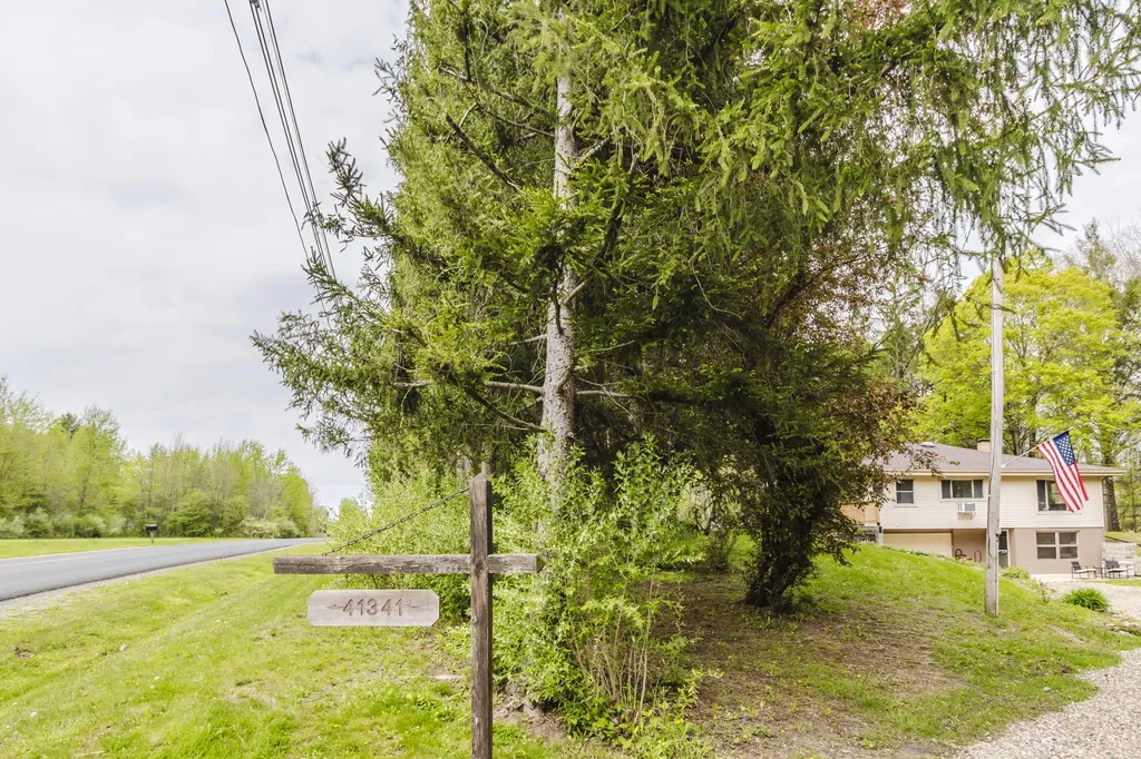 41341 Co Road 665 Waverly Township MI 49079