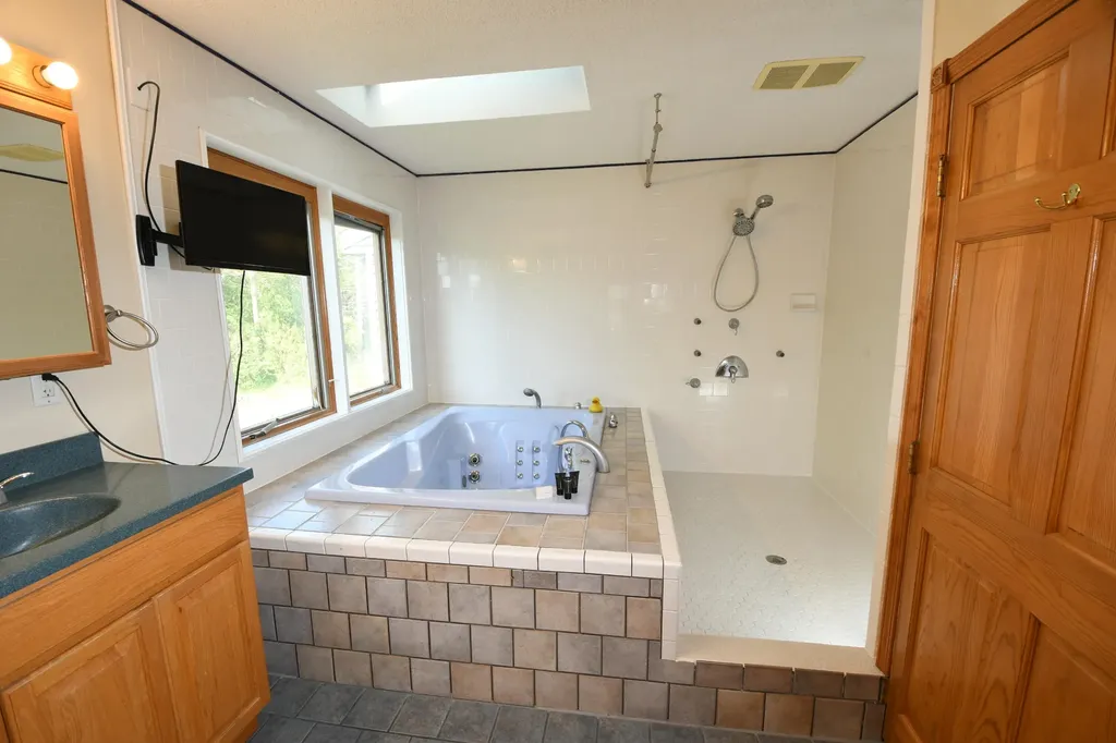 28682 E Red Arrow Highway Antwerp Township MI 49079