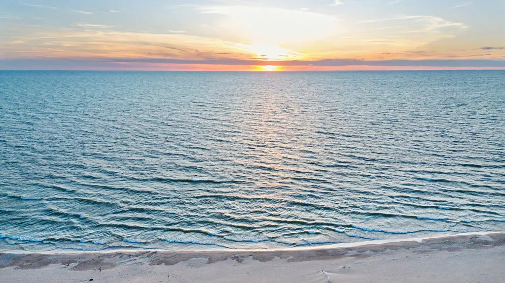 409 N Shore Drive South Haven City MI 49090
