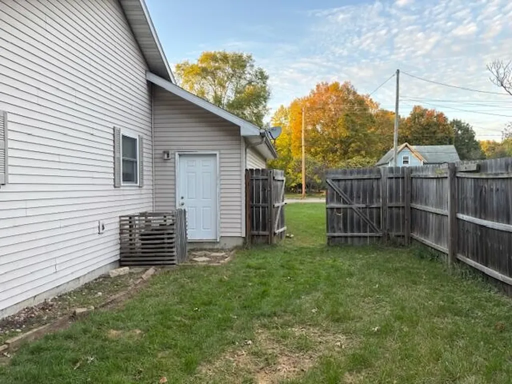 532 W Main Street Hartford City MI 49057