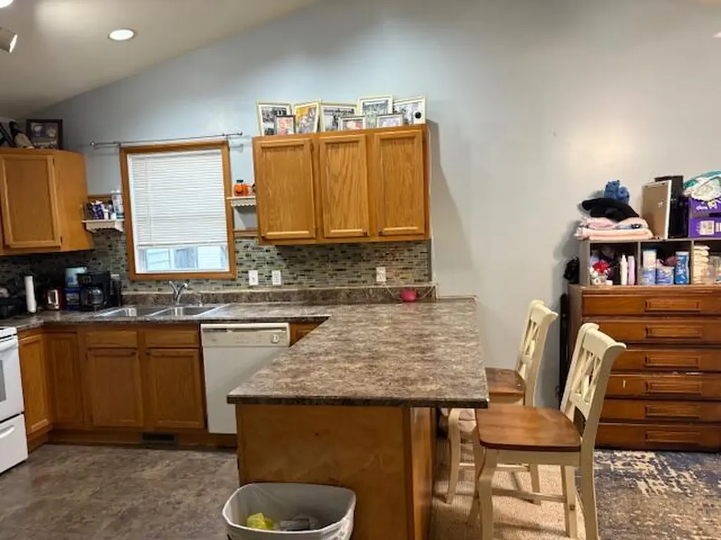 532 W Main Street Hartford City MI 49057