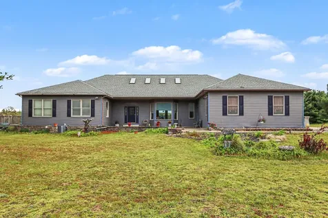 32282 64TH Avenue Antwerp Township MI 49065