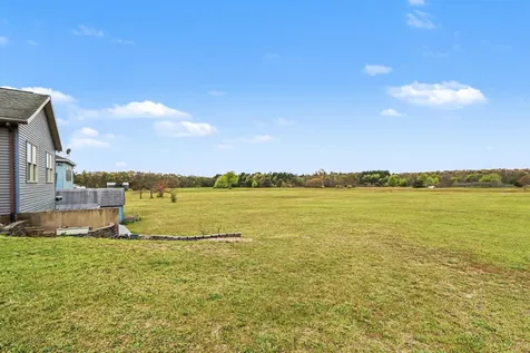 32282 64TH Avenue Antwerp Township MI 49065